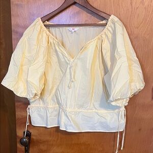 Levi’s Calliope Puff Sleeve Peasant Top